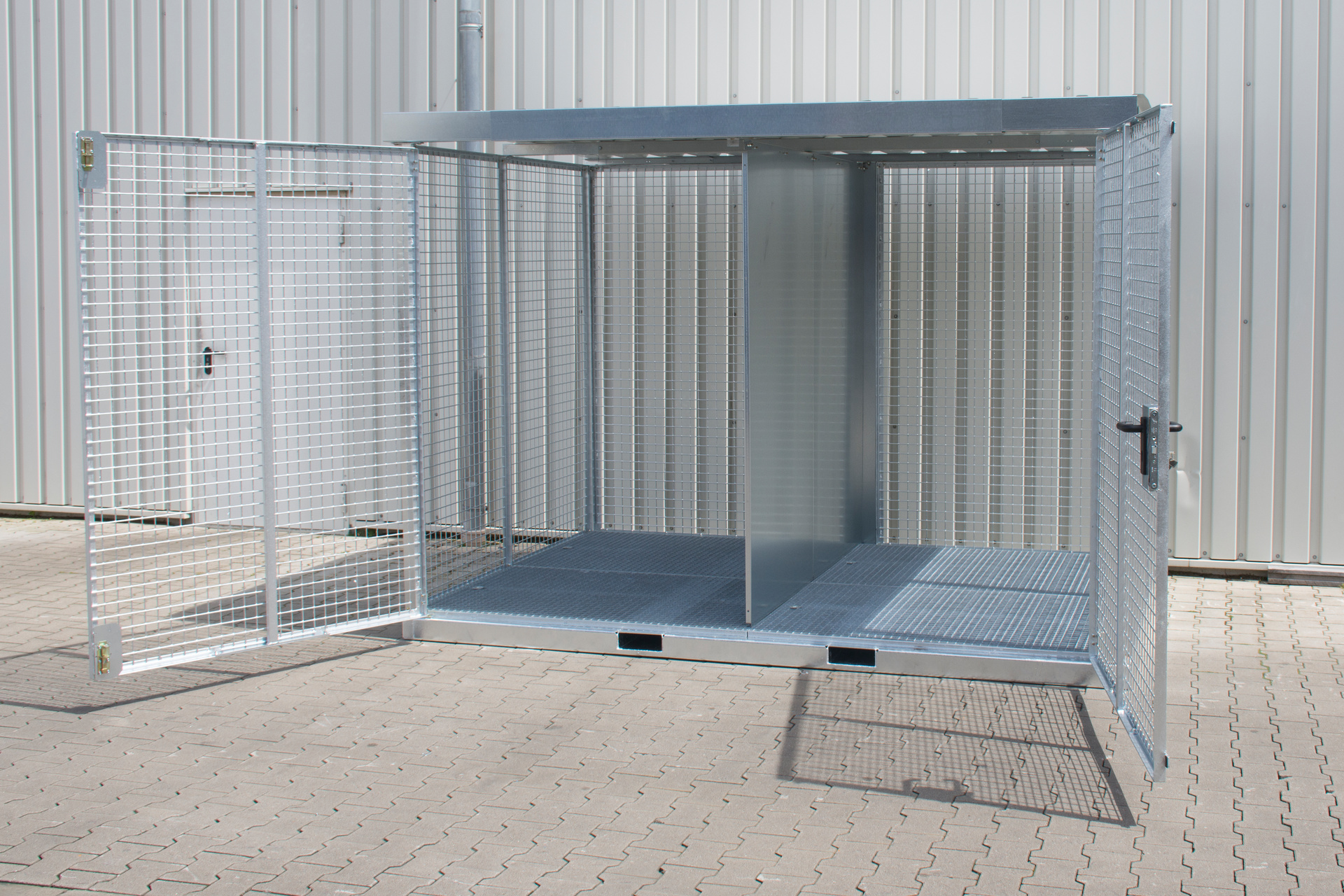 Gasflaschen-Container Typ GFC-E/G feuerverzinkt mit Zubehör